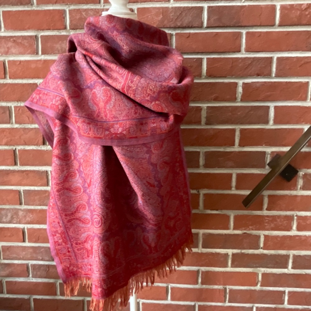 Metropolitan Museum Of Art 100%Merino Wool Jacquard Oversized Shawl Scarf NWOT